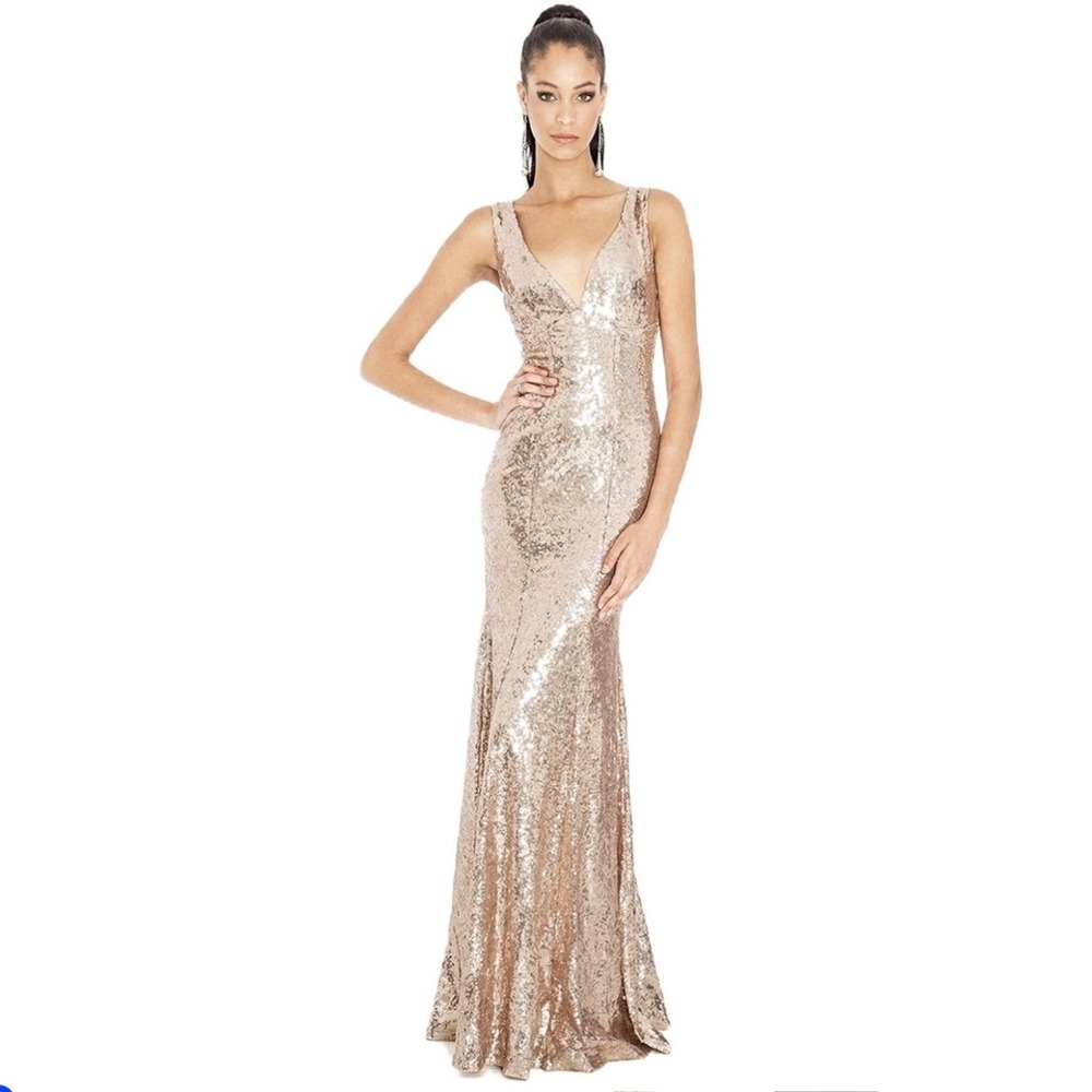 Goddiva London Rose Gold Sequin Plunge Neck Formal Evening Gown Size 4‎ (8UK)